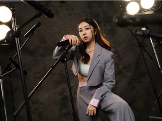 艾薇以牙還牙再唱〈盛夏光年〉出線　師兄蕭敬騰大讚：我很驕傲