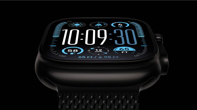 Apple Watch Ultra 2 推出全新黑色鈦金屬外觀。（Apple提供）