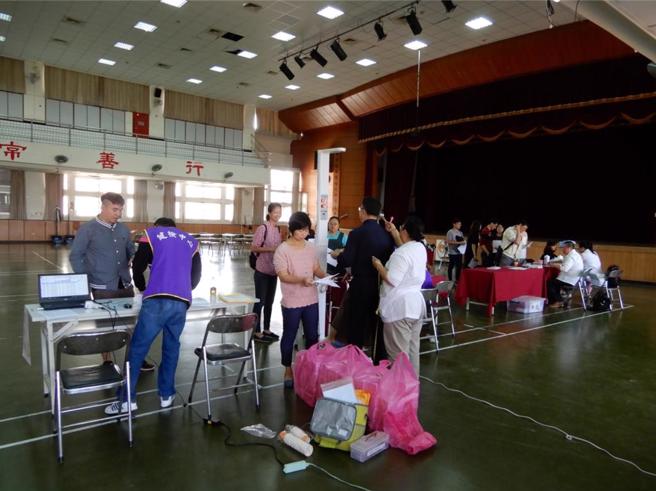 台南市教育局表示，检查项目市价超过7000元，不仅CP值高，且主动巡迴各校提供贴心的健检服务，更能妥善照顾好老师的健康。（台南市教育局提供／曹婷婷台南传真）