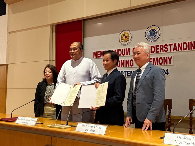 東海大學(9)日於曼谷易三倉大學簽署合作備忘錄，期待未來能促進教育資源的共享。(照片/東海大學提供)