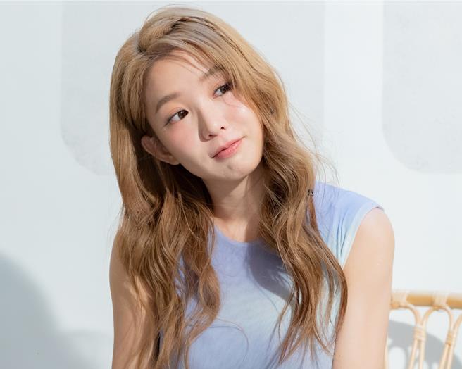 郭書瑤10日出席新片《流氓驅魔師》媒體聯訪，與記者暢聊拍攝甘苦談。（威視電影提供）