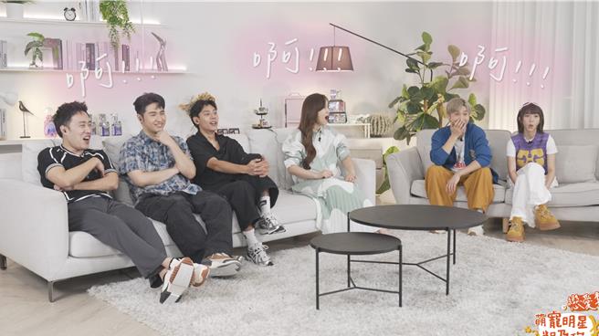 余祥铨（左）很怕老婆，在节目中都避险女嘉宾。（TVBS提供）