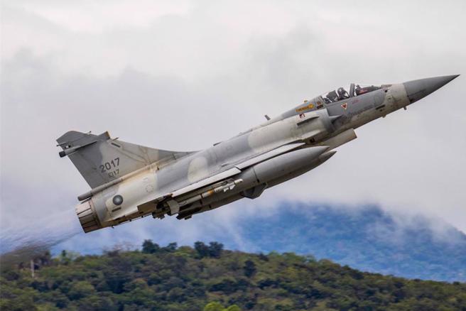 編號2047的幻象戰機晚間在新竹外海墜海，駕駛員彈射逃生，已展開搜救。（中時資料照，非墜海戰機）