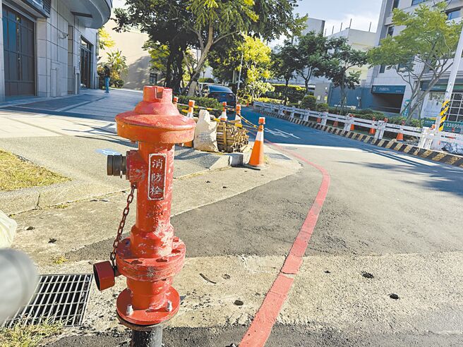 桃園市雙口式消防栓的數量和設置比率居六都之末，審計處要求檢討改進。（蔡依珍攝）