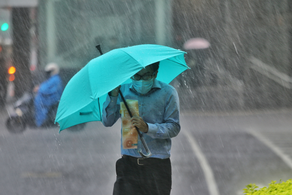 貝碧佳颱風這天「離台灣最近」 專家曝登陸範圍：有變數