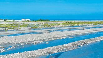 遭凱米重創 卑南溪水覆蓋措施已修復7成