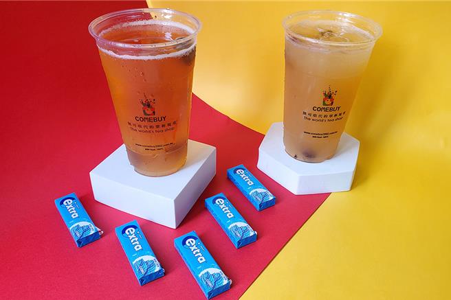 COMEBUY办学生专属活动，购买话梅系列饮品送1条extra无糖口香糖。（COMEBUY提供／吴娮翎台北传真）