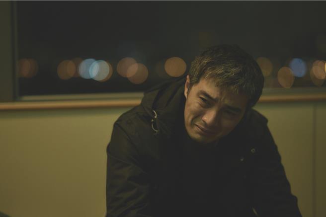 贺军翔诠释的中年男子，博得眾多男性观眾认同。（公视、MyVideo提供）