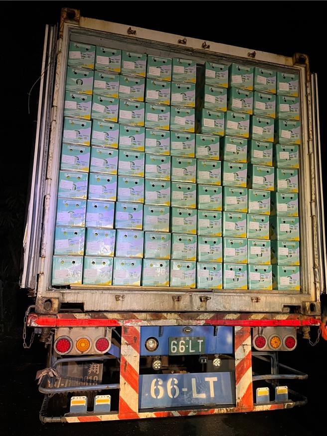 花莲已装箱超过200吨销往对岸，预估今年产季销陆数量可达600公吨。（花莲县府提供／王志伟花莲传真）