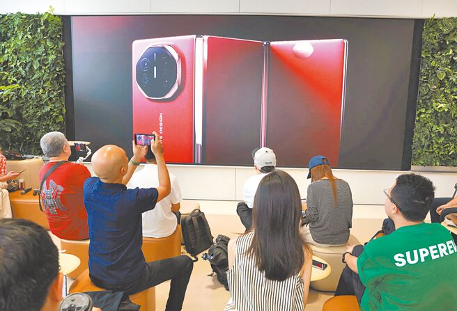 華為10日舉辦新品發布會。（路透）