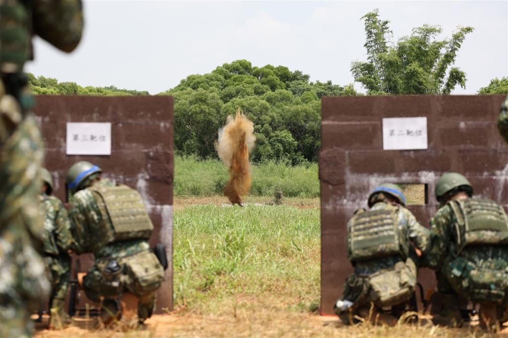 工兵部隊52群駐地訓練 首納C4實爆強化戰技