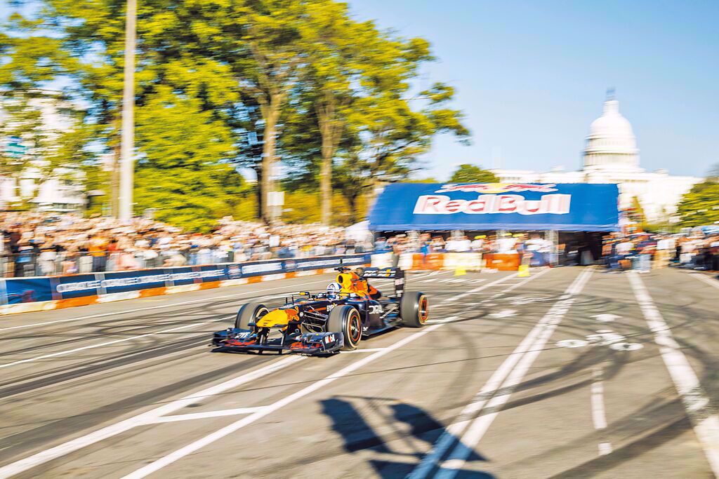 台中Red Bull Showrun封街賽車28日登場 全面執行禁菸令