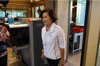 上千万来源不明金流遭指洗钱 林姿妙喊冤是子女「读册钱」