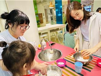 基隆兒少處迎中秋 「冰皮月餅DIY」讓親子樂開懷