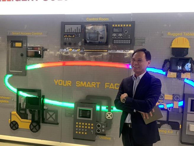 融程电受惠仓储、军工业务进入高速成长期，可望推升营运向上，图为融程电董事长吕谷清。图／陈昱光