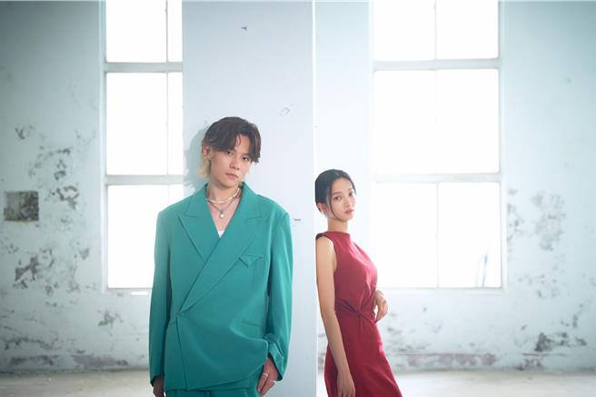 吳獻邀韓寧合作拍攝新歌MV。（環球音樂提供）