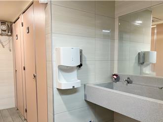 竹市中央市場、中央商場公廁升級 公共設施大改善