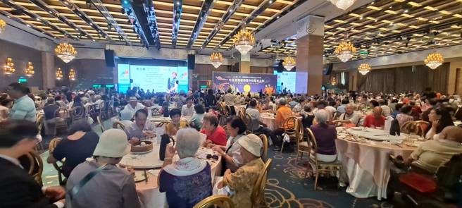 餐会现场热闹温馨。(国际扶轮社提供)