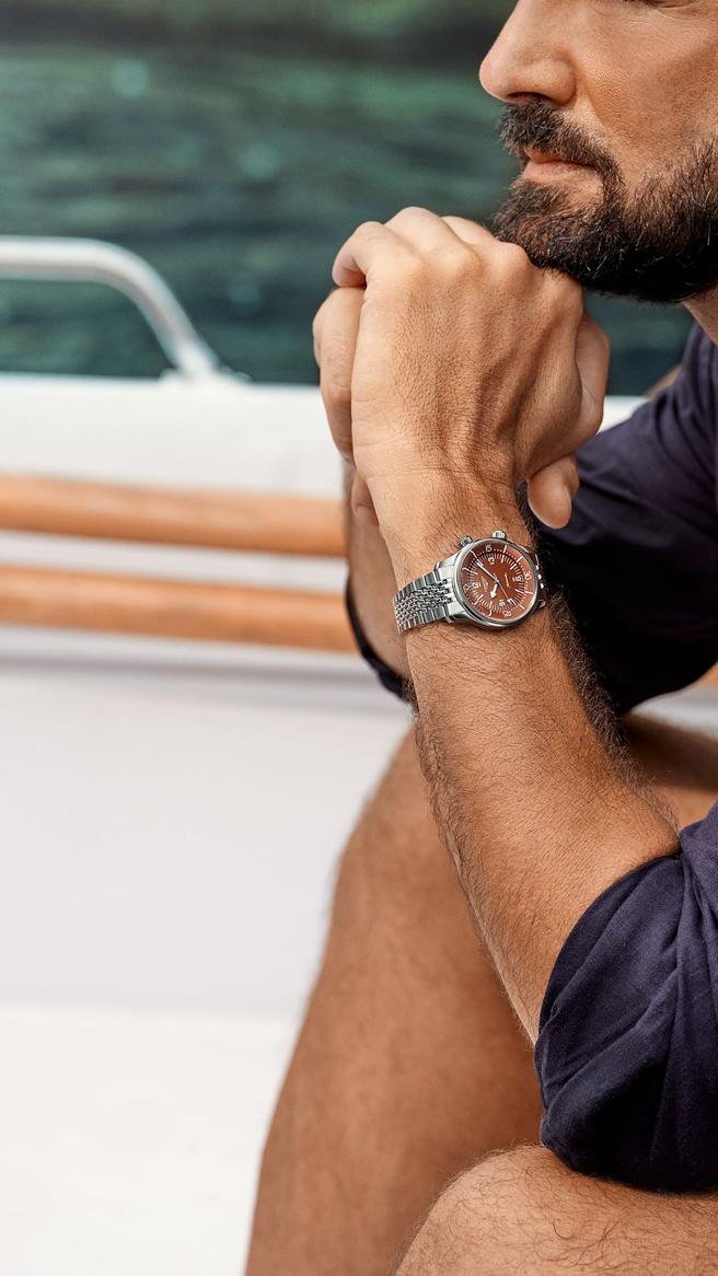 浪琴潛水表向來深受表迷喜愛，今年主打的Legend Diver潛水表外觀優雅內歛。（Longines提供）