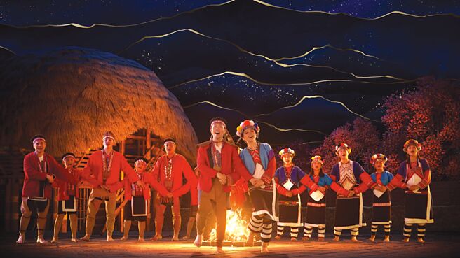 集結5G全息技術、光影互動特效的「楓的孩子-魔幻森林、鄒族3D全息展演音樂劇」在嘉義微型文創園區Holopark羊角藝術村首映。圖／業者提供