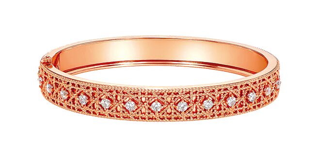 My Dior玫瑰金鑲鑽手環，97萬元。（DIOR提供）