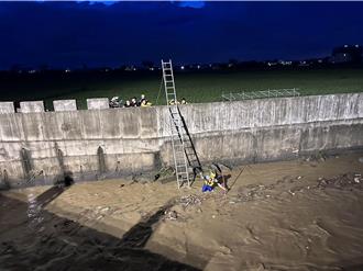 彰化8旬翁下田跌圳溝 遭暴漲洪水沖走！消防漏夜搜救無所獲