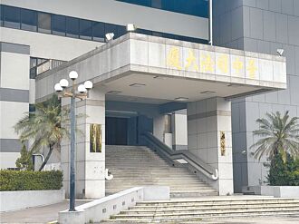 林明佐稱脊椎瘤拚交保 法院駁回