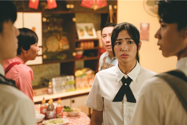 雷嘉汭饰演的高中生角色个性鲜明。（CATCHPLAY＋提供）