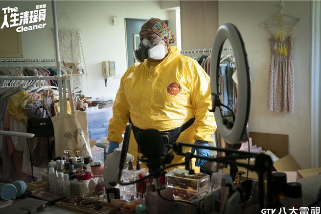 蔡嘉茵在开拍前特别向好友请教搬重物的方法。（八大提供）