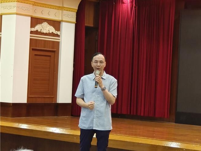 明年度总预算案中，媒体政策及业务宣导费编列14亿9288万元。国民党主席朱立伦14日表示，用这么高的预算想要操控媒体、掌握网军自我宣传，甚至攻击在野党，这是民主之耻。（赖佑维摄）