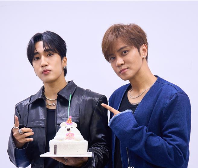 羅志祥、婁峻碩近來首次搭檔成男團選秀《SCOOL》導師，日前替婁峻碩歡慶生日。（天空娛樂提供）