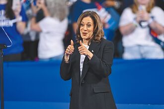 賀錦麗承諾 公職廢除學位要求