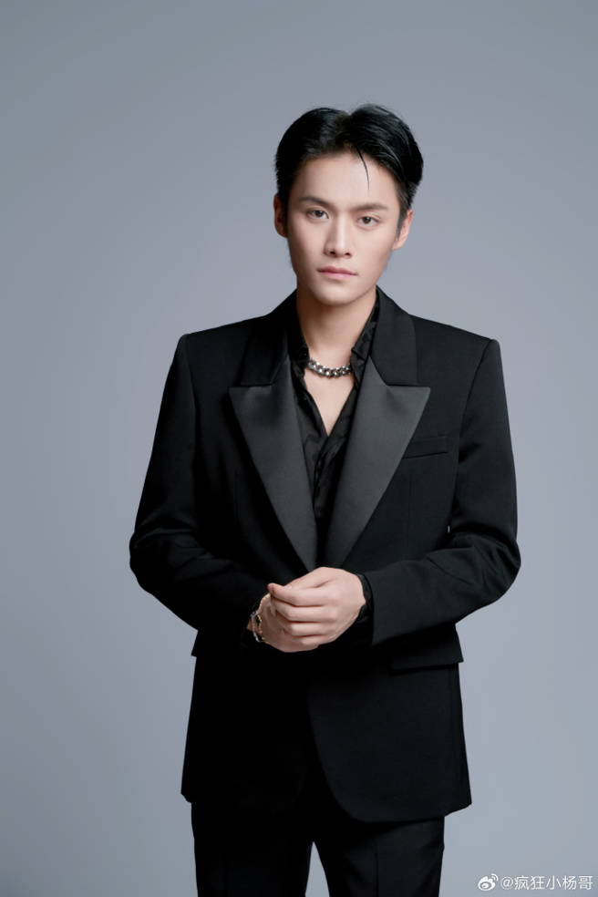 直播主「疯狂小杨哥」近来频频惹出风波。（图／微博）