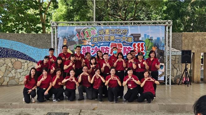 桃園市龜山消防分隊今日於龜山區陸光第一河濱公園天幕廣場舉辦社區防震防火宣導活動。（龜山消防分隊提供）