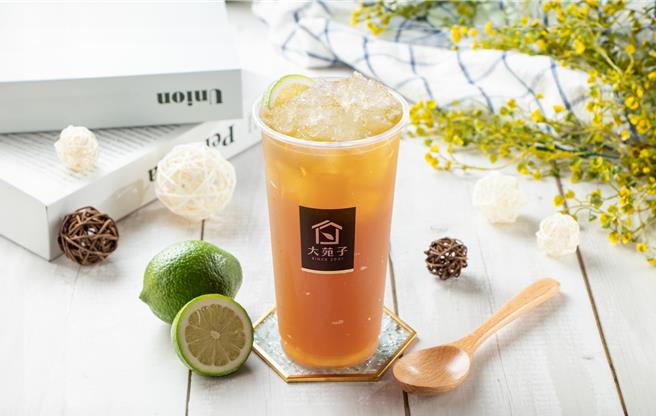 大苑子经典品项「翡翠柠檬」被受消费者青睐。（大苑子提供／吴娮翎台北传真） 