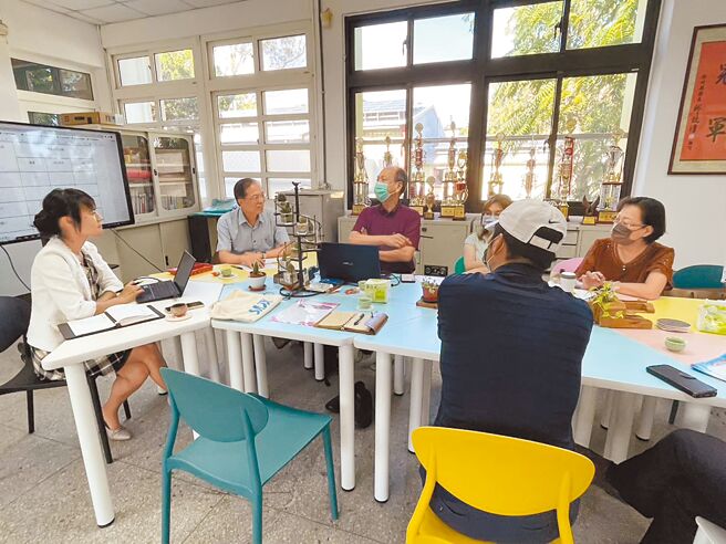 關橫區區域協作結合8校師資力量，透過策略聯盟達到資源共享、共榮共好目的。（新竹縣府提供／邱立雅竹縣傳真）