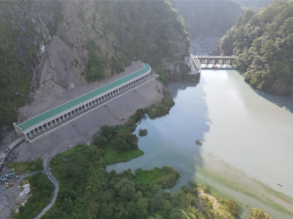 南投曲冰明隧道提前完工 10／17通車縮短2部落往返距離