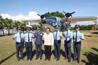 除役軍機進駐臺南 全民國防最佳教材