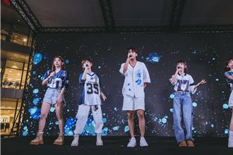 「BOOM！怪物星人」成军周年签唱会　陈零九有借有还站台力挺
