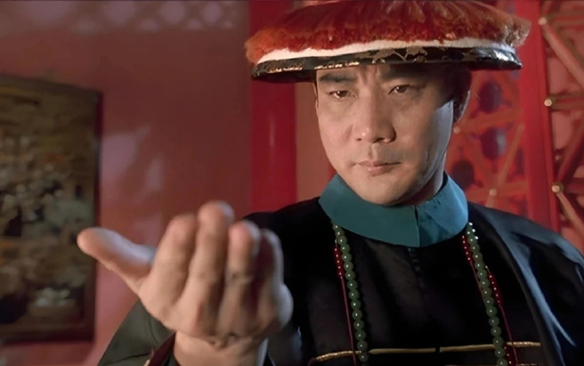 徐少强于周星驰电影《武状元苏乞儿》饰演的反派角色「赵无极」至今仍是经典。（图／翻摄自微博）