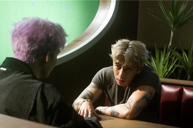 Tyson Yoshi新歌邀派偉俊合作。（想不到音樂工作室提供）