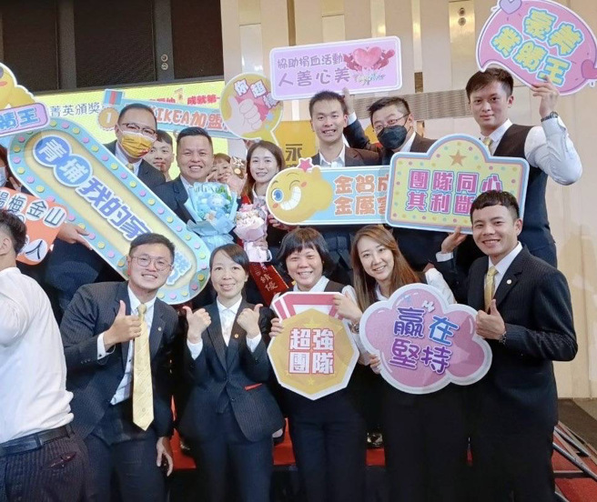 许昊衡不仅从自身做起诚实服务，更教导给团队，让经纪人服务时也要贯彻。图片来源：永庆房产集团