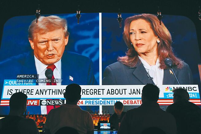 賀錦麗13日在賓州接受當地電視台訪問時回答空泛、川普更揚言當選後將把海地移民趕走。圖／美聯社