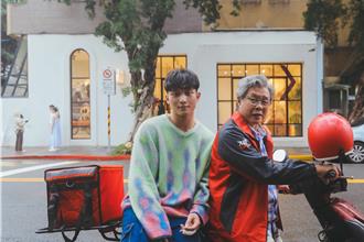 楊烈解救被家暴男歌手 曝遭恐怖情人掌控關牢籠