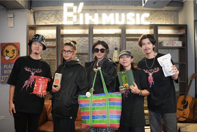 麋先生本週六即將首度攻蛋，近來一週狂練團30小時。（相信音樂提供）