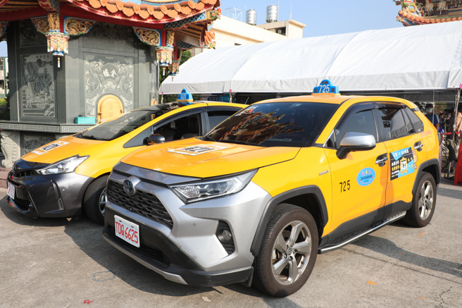 為解決偏鄉地區交通不便的問題，台中市政府推動25條小黃公車，其中有16條都是怡美計程車隊營運，照顧年幼及長者出入。（示意圖／翻攝自台中市府官網）