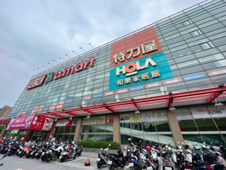 新竹愛買真要掰了 他路過見員工做1事 網淚：只剩巨城可以去