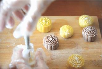 陸小楊哥疑賣假月餅「翻車」！「三隻羊」遭立案調查