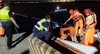 男子淡水第二漁港落水 海巡安檢所人員迅速救援
