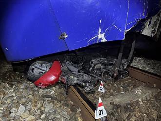 雲林機車闖平交道被撞 騎士噴飛爆頭慘死！一度找嘸人